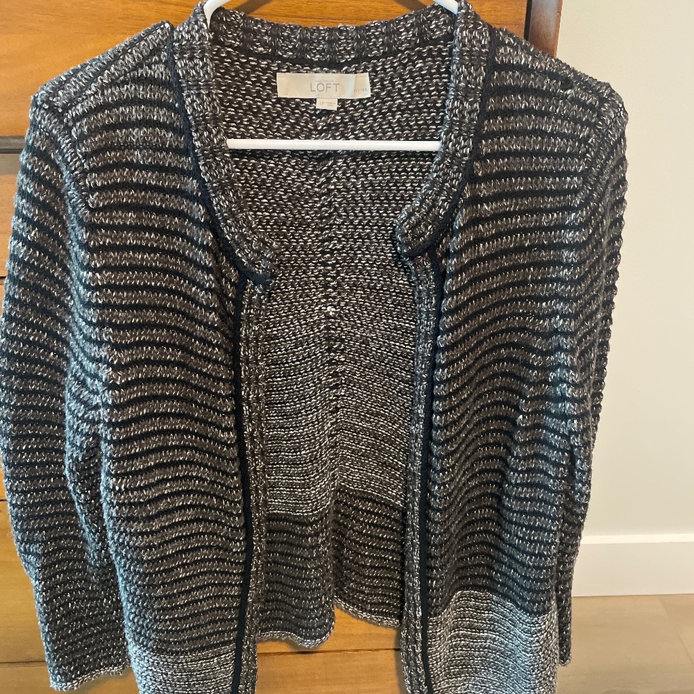 Neutral knit cardigan